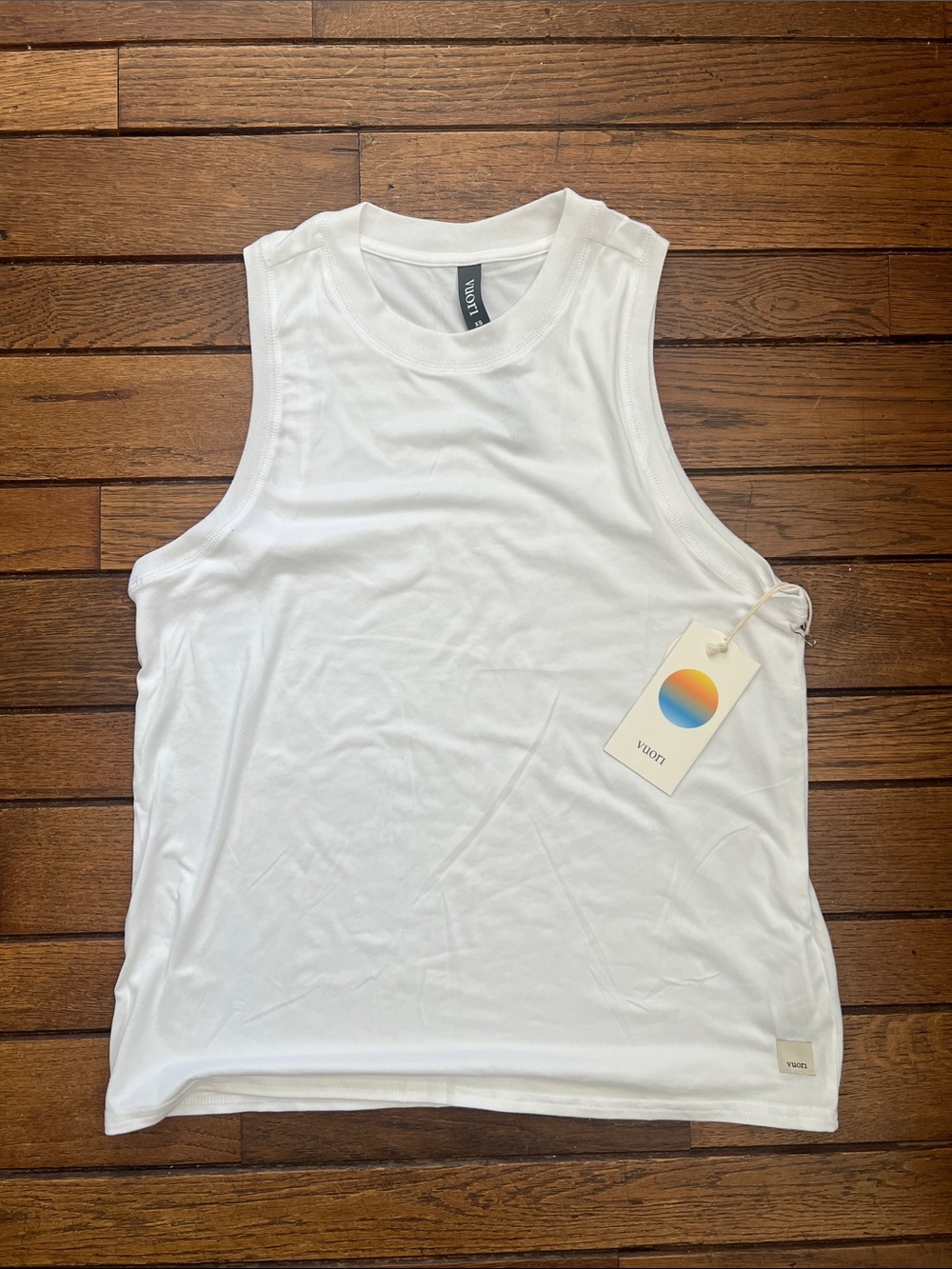 Vuori White Energy Tank Top Long Length Size XS New With Tags